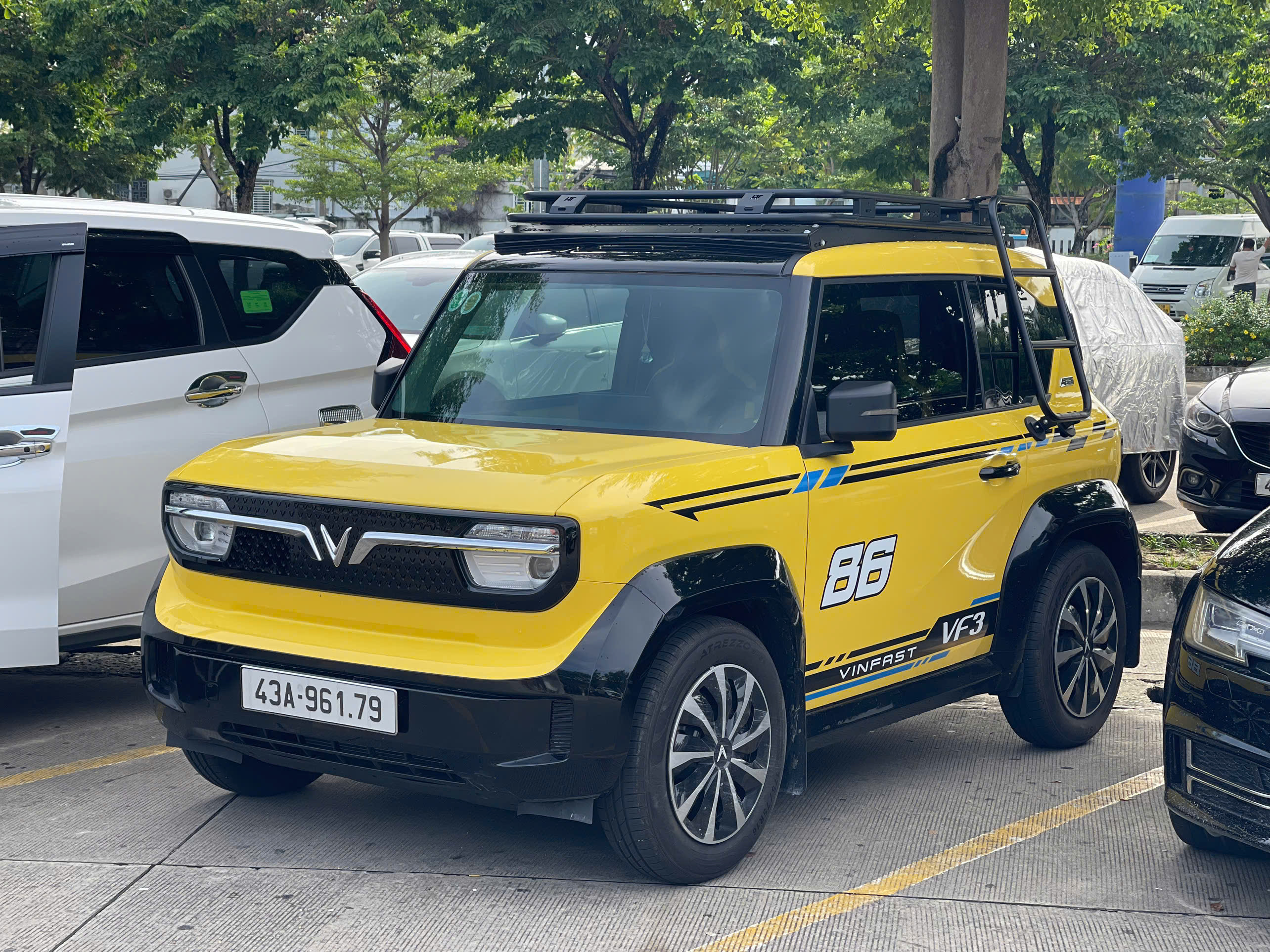 CHO THUÊ VF3 THEO NGÀY / TUẦN